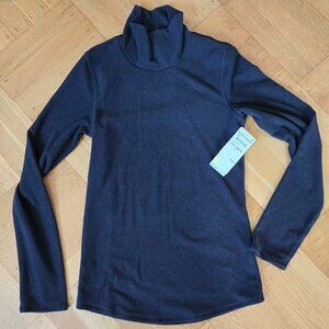 Zelle brand new women's XS mock neck